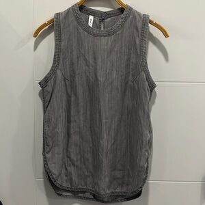 RVCA Grey Sleeveless Top- Small